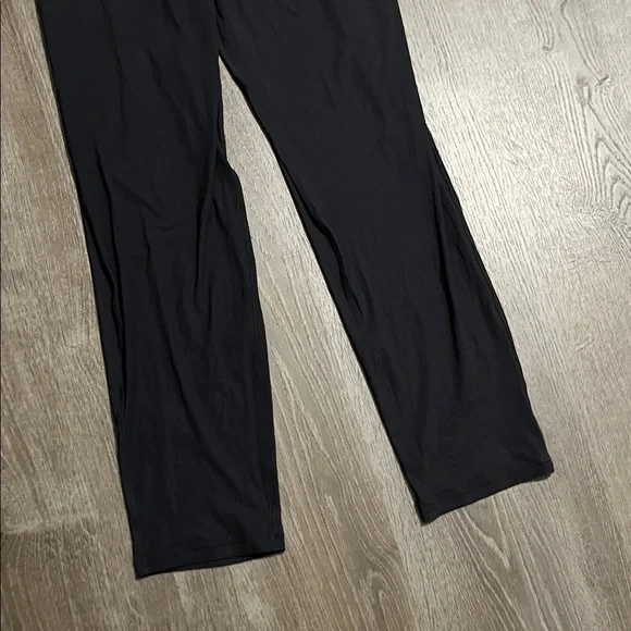 Lululemon All For It Onesie
Black Size 4 - Picture 5 of 11